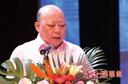 <p>1月，将2019年确定为&ldquo;强基固柢年&rdquo;之关键提升年，以&ldquo;强基固柢&rdquo;为主基调，以人为本抓管理，精品项目促转型，精益创新强品质，绿色文化树形象，改善经营提效益，创造万搏平台更大的新的奇迹； 1月10日下午，河北万搏平台2018年度总结表彰暨2019年工作部署大会在云南腾冲世纪金源大酒店隆重举行，对集团2018&ldquo;强基固柢&rdquo;年取得的各项成果进行了全面总结，对2019年的生产经营工作进行整体部署，为集团新一年的发展指明了方向；</p>
<p>3月，更名为&ldquo;河北鑫达钢铁集团有限公司&rdquo;；</p>
<p>7月，河北万搏平台2019年上半年工作总结表彰暨工作再动员大会在吉林省东丰县隆重举行，通过总结上半年工作并对先进集体的表彰，激励先进员工，为广大员工树立榜样，形成奋勇争先的工作氛围；</p>
<p>9月，辽宁京东管业有限公司450m&sup3;高炉成功点火；</p>
<p>11月，110MW超高温亚临界煤气发电项目成功并网发电，为集团创造了可观的经济效益和社会效益。</p>